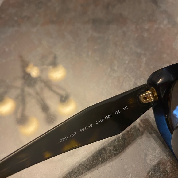 Prada sunglasses - Picture 2 of 5